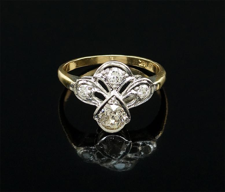 A Diamond Ring. (1 of 1)