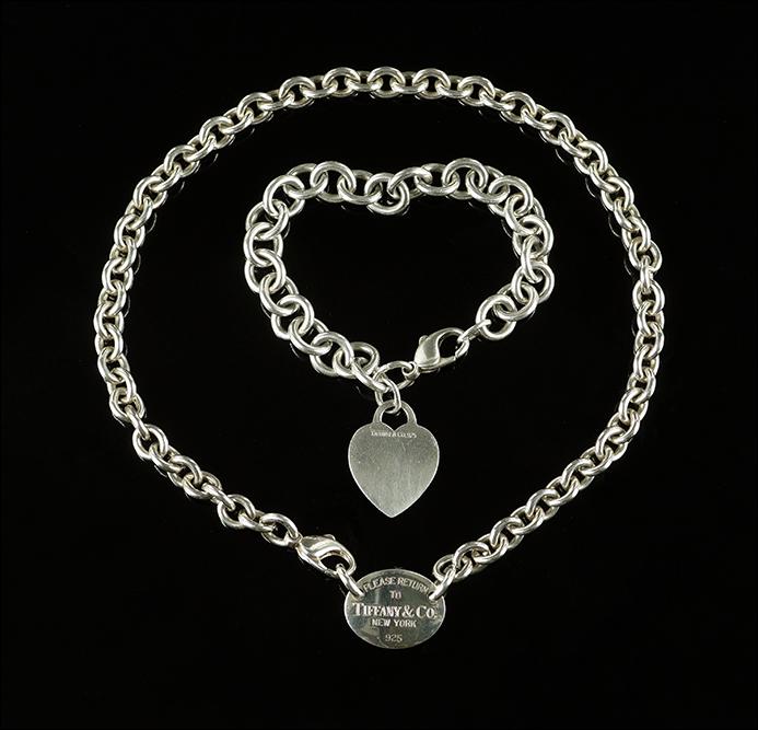 A Tiffany & Company Sterling Silver Necklace. (1 of 1)