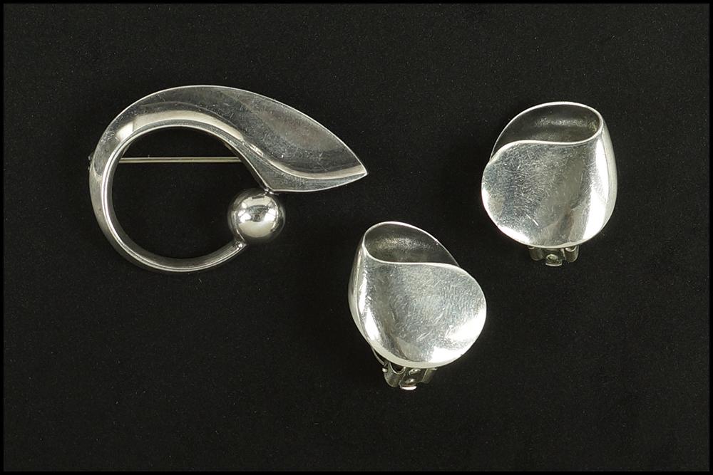 A Pair of Ronald Hayes Pearson Sterling Silver (1 of 1)