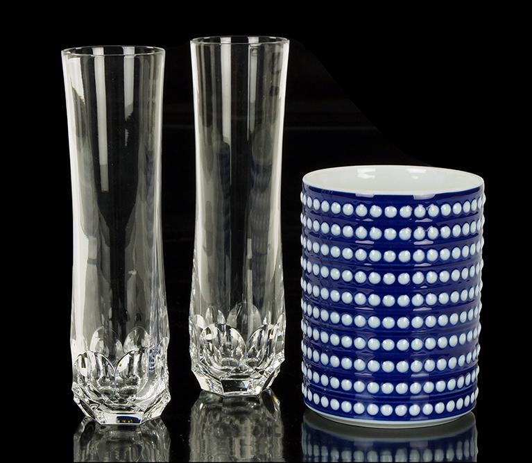 A Pair of Steuben Glass Champagne Flutes. (1 of 1)