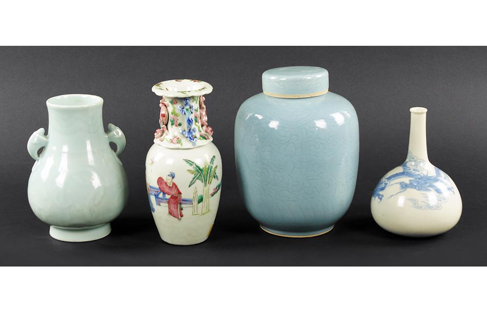 A Collection of Chinese Porcelain Items. (1 of 17)