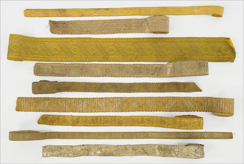 Antique Metallic Gold Bullion Passementeria Trim. (1 of 1)