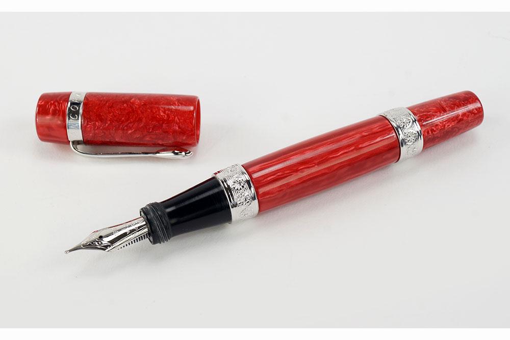 Ancora, Perla, a limited edition red pearl fountain (1 of 2)