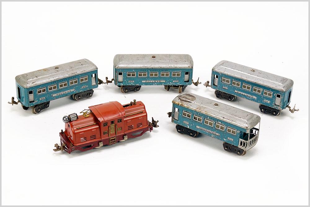 Lionel 252 Electric Locomotive and Pullman Passenger (1 of 1)