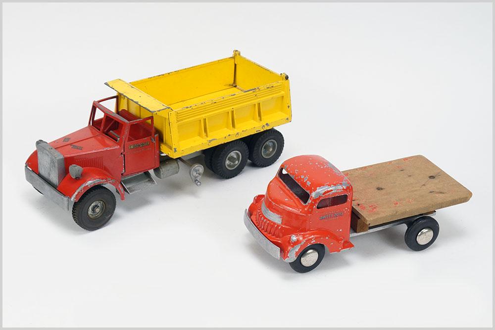 Smith Miller Smitty Toy Flatbed Truck and Dump Truck. (1 of 1)