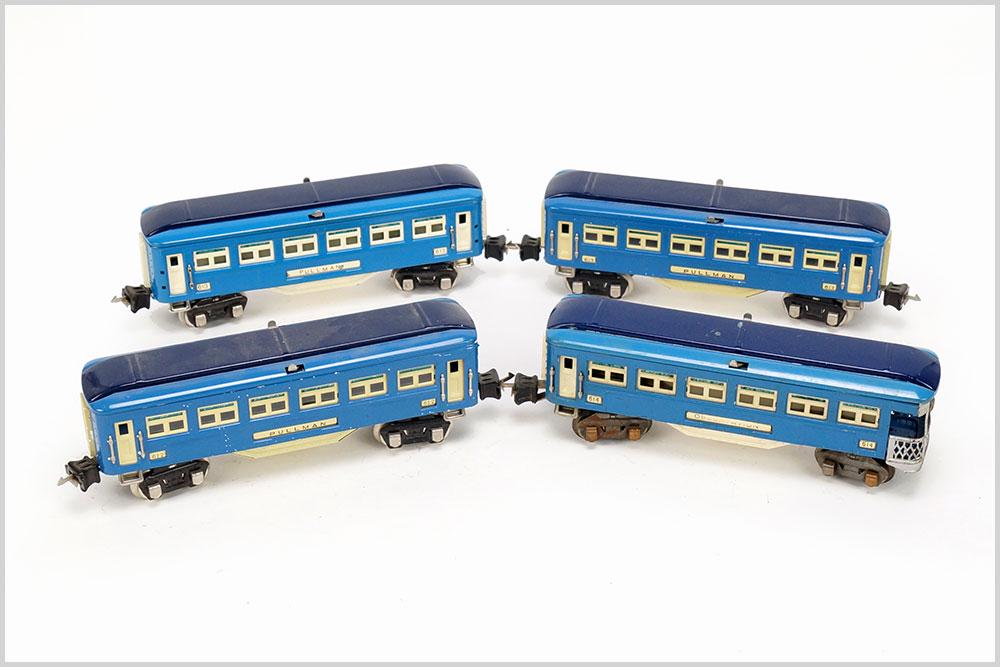 Lionel Blue Comet Electric Train Passenger Cars. (1 of 1)