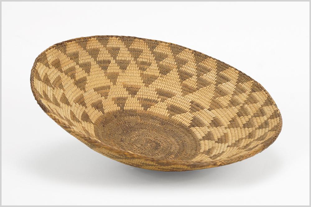 A Pima Tray. (1 of 1)