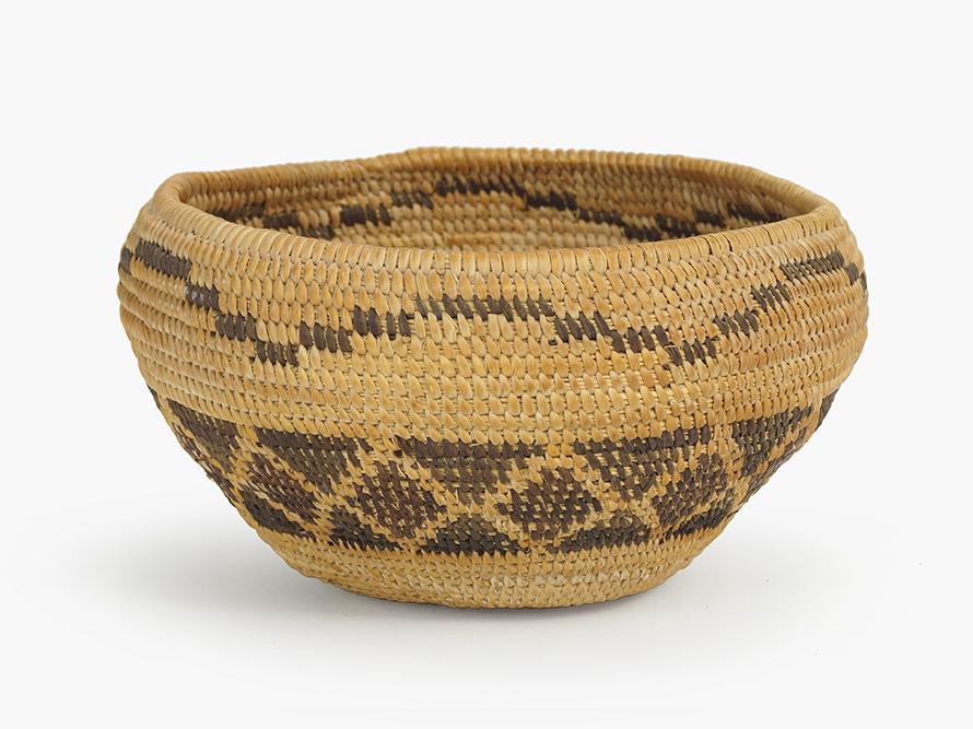 A Tulare Bowl. (1 of 1)