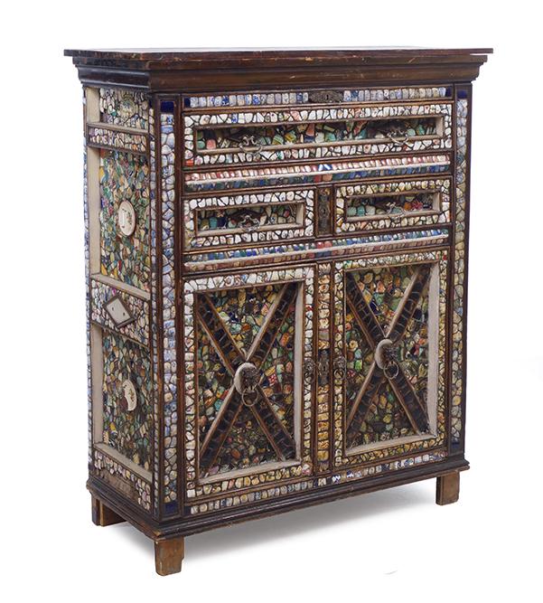 An Oak Cabinet. (1 of 9)