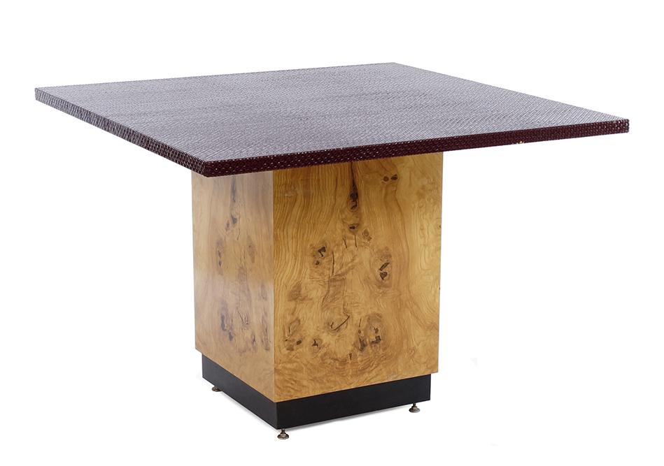 A Burl Wood Veneer Pedestal Table. (1 of 1)