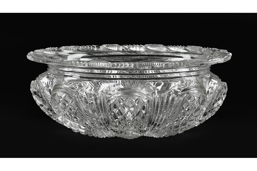 An Early 19th Century Anglo-Irish Crystal Bowl. (1 of 1)