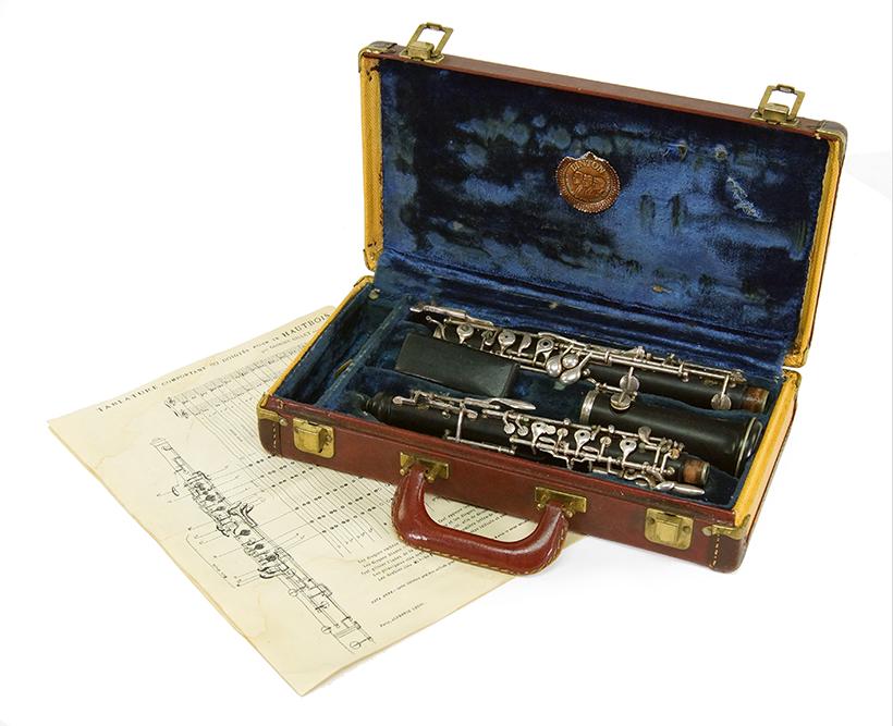 A Linton Oboe.: A Linton Oboe. With original case