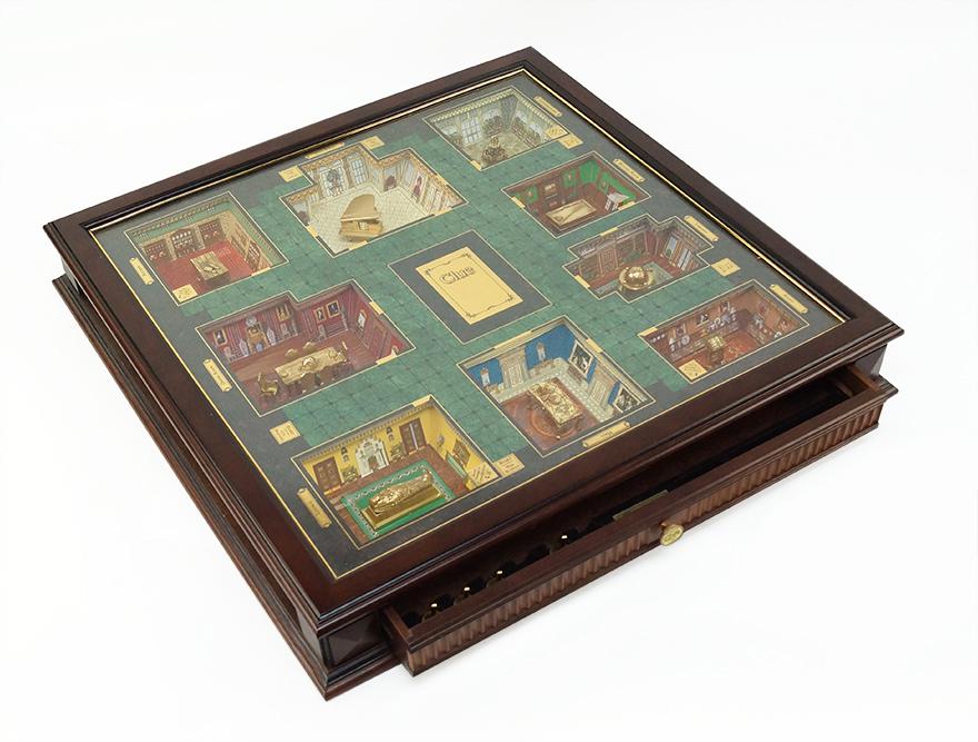 A Franklin Mint Collector's Edition Clue Game. (1 of 1)