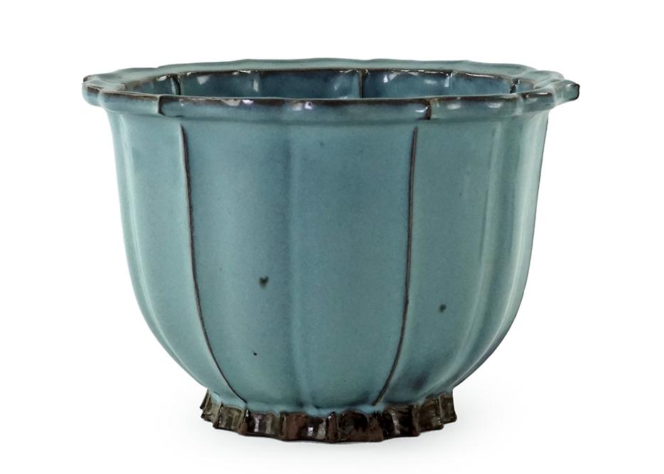A Chinese Jun Ware Jardiniere. (1 of 6)