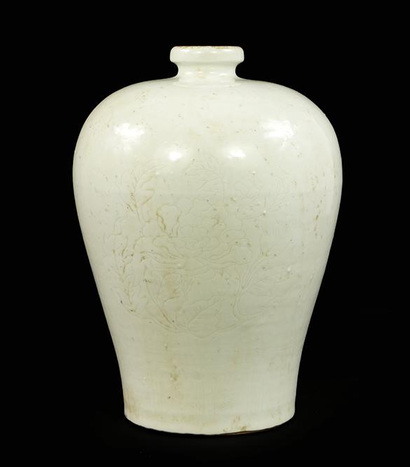 A Chinese Celadon Glazed Meiping Vase. (1 of 6)