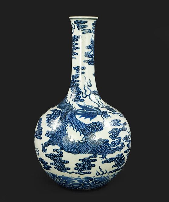 A Chinese Blue and White Porcelain Bottle Vase. (1 of 1)