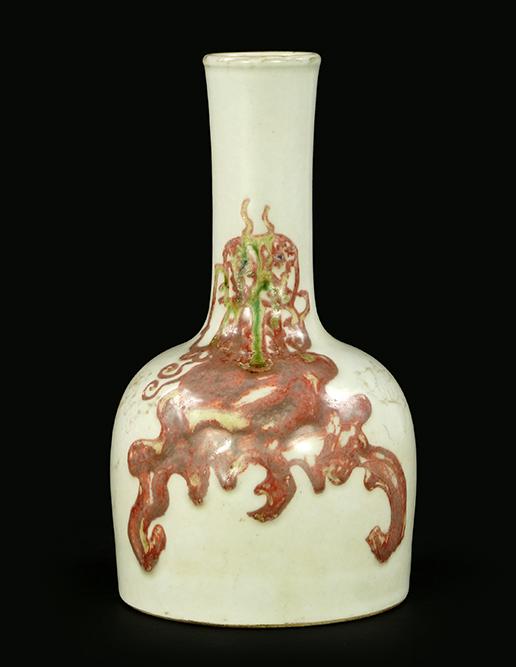 A Chinese Porcelain Mallet Vase. (1 of 6)