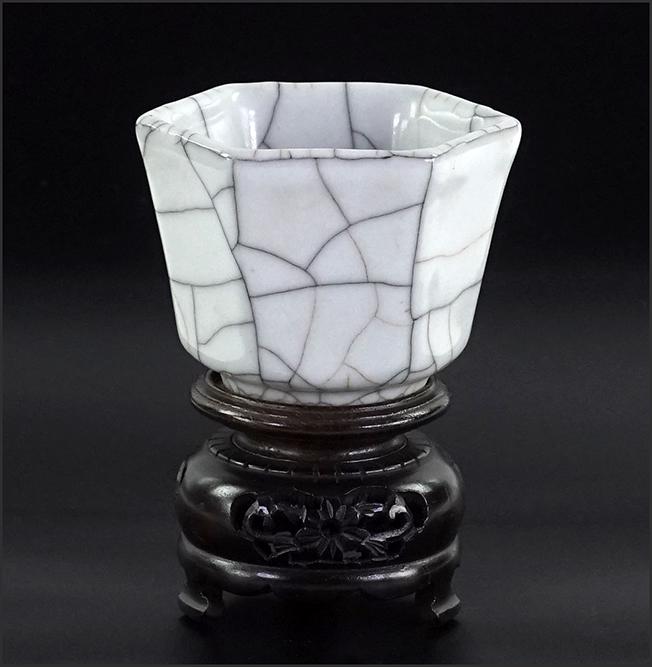 A Chinese Ge-Type Cup. (1 of 6)