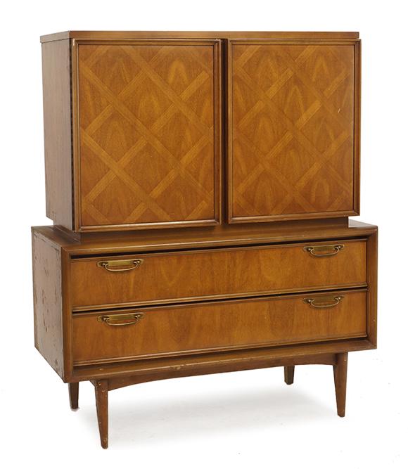 A Mid-Century Hutch. (1 of 1)