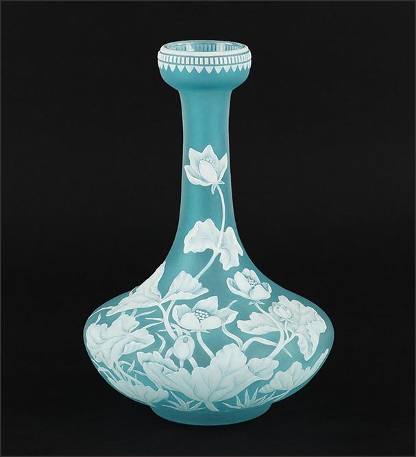 A Cameo Glass Vase. (1 of 7)
