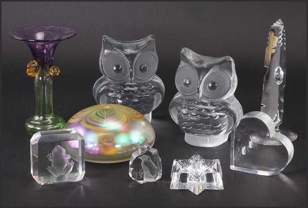 A Collection of Glass Paperweights. (1 of 1)