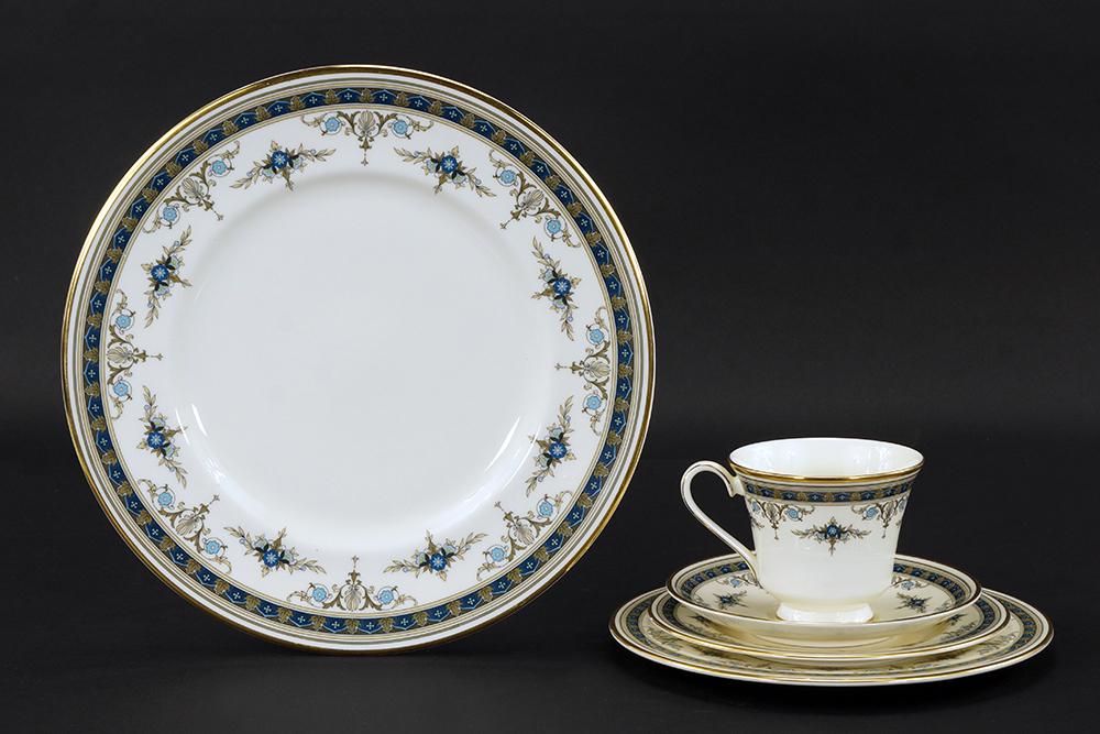 A Minton Porcelain Partial Dinner Service. (1 of 1)