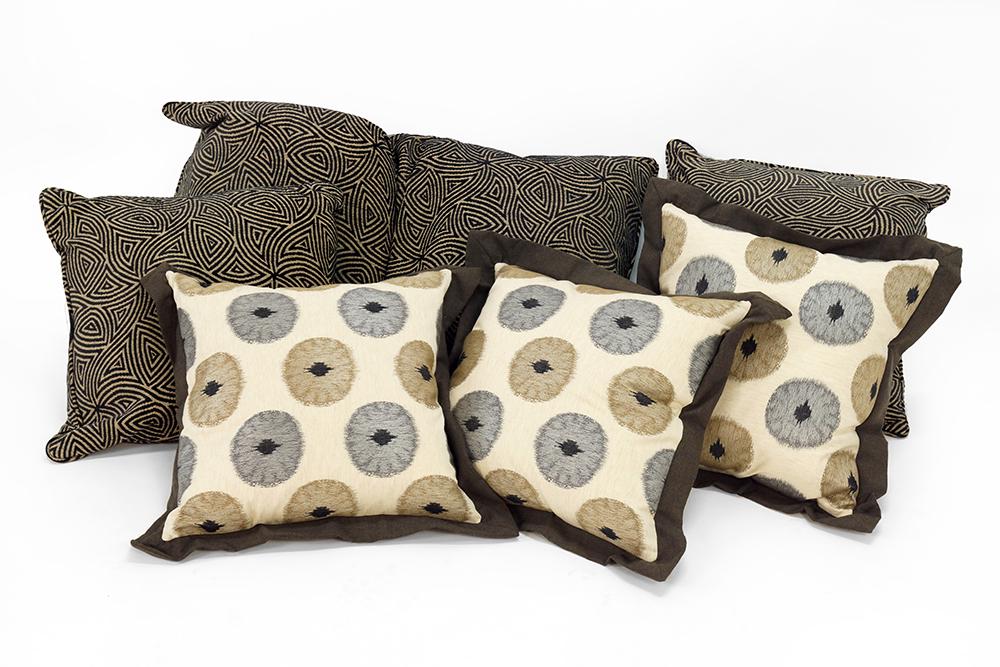 A Set of Four Throw Pillows. (1 of 1)
