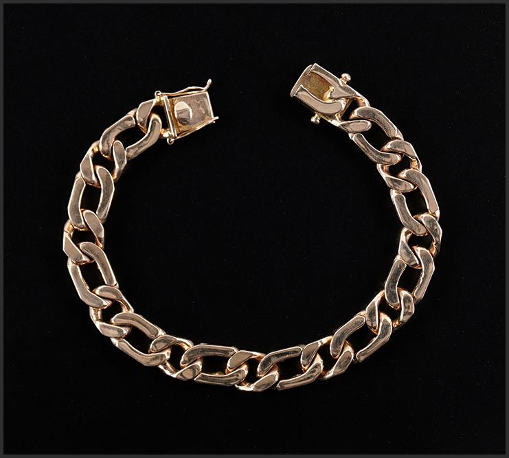 An 18 Karat Rose Gold Curb Link Bracelet. (1 of 1)