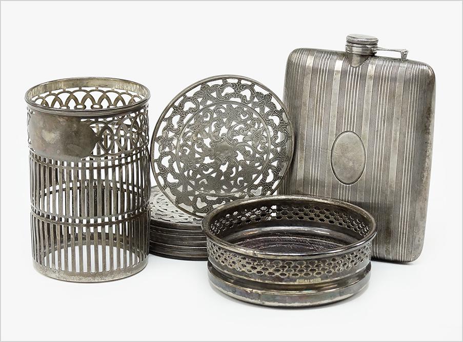 A Sterling Silver Flask. (1 of 1)