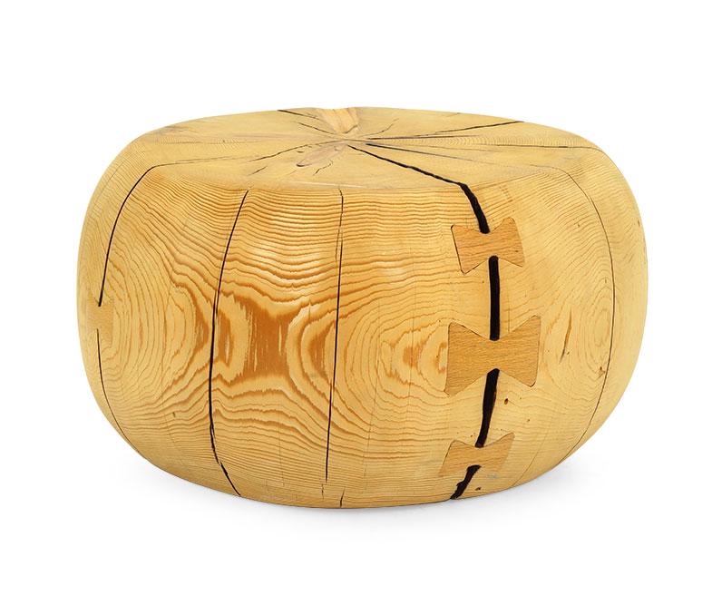 A Solid Wood Tree Trunk Round Table. (1 of 2)