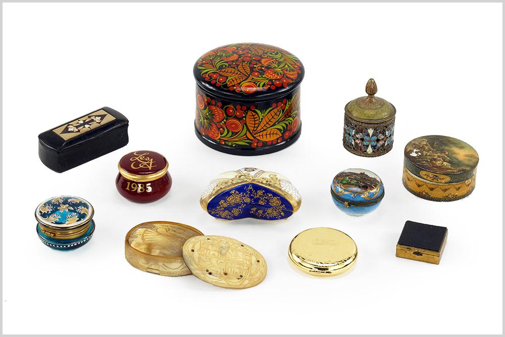 A Collection of Decorative Boxes.: A Collection of Decorative Boxes. Featuring ten various boxes of porcelain, glass, bone, brass and lacquer Lacquer: 3" x 4"
