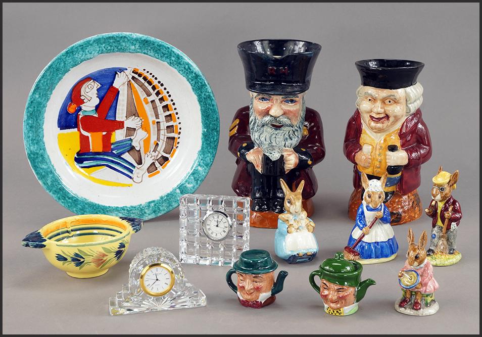 A Collection of Decorative Items. (1 of 1)