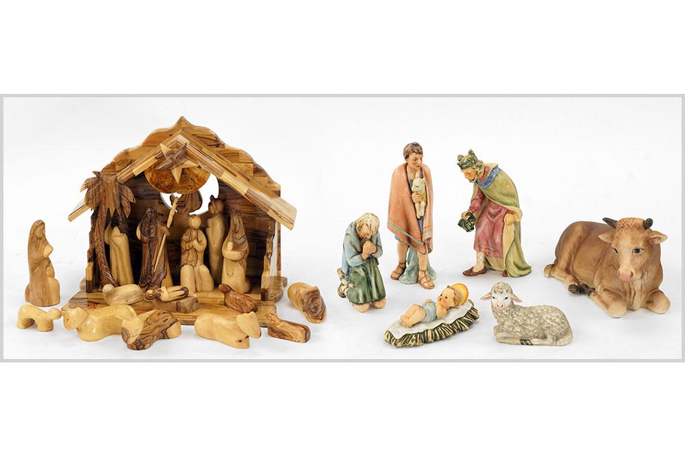 A Carved Olive Wood Nativity Scene. (1 of 1)