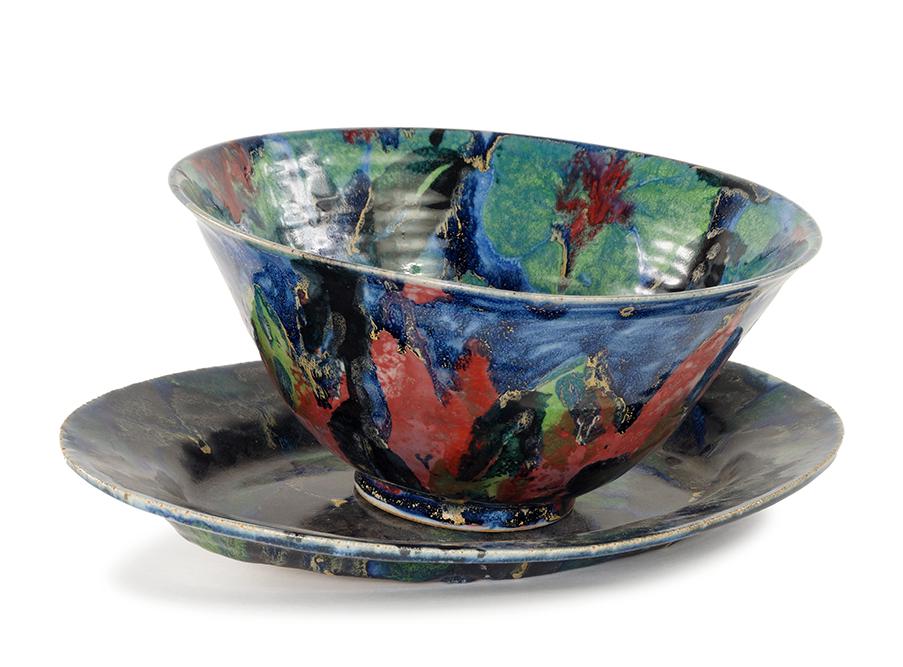 Janice Tchalenko (British, 1942-2018) A Bowl and: Janice Tchalenko (British, 1942-2018) A Bowl and Platter. Comprising a glazed earthenware bowl (6" x 12 1/2") and a platter (16" x 11 1/2")