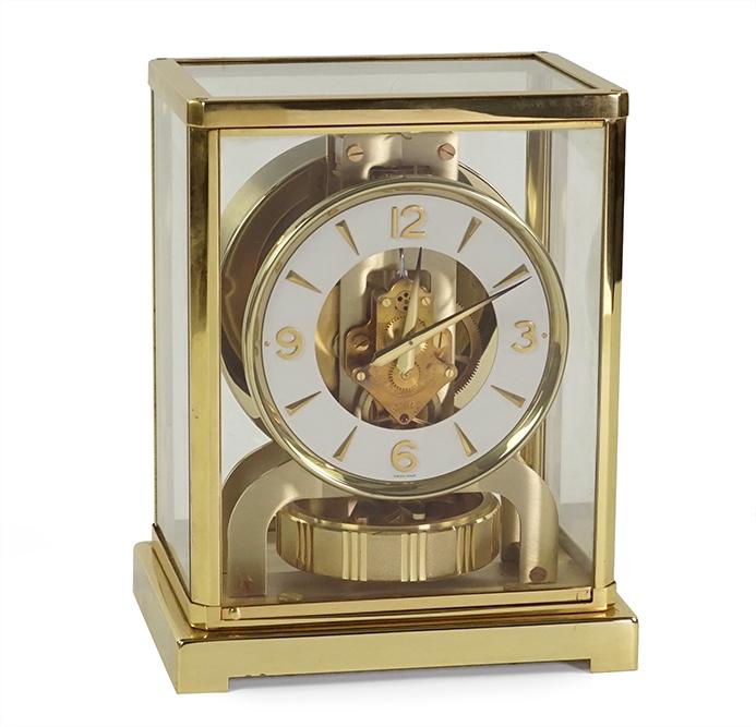 A Jaeger Lecoultre Atmos Clock.: A Jaeger Lecoultre Atmos Clock. Susanin's will not comment on the working condition of any watch or clock movement 8.75" x 7" x 5.25"