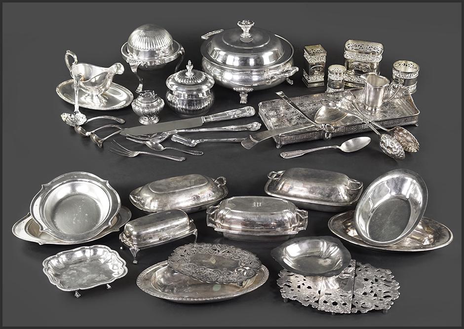 A Collection of Silverplate Table Articles. (1 of 1)