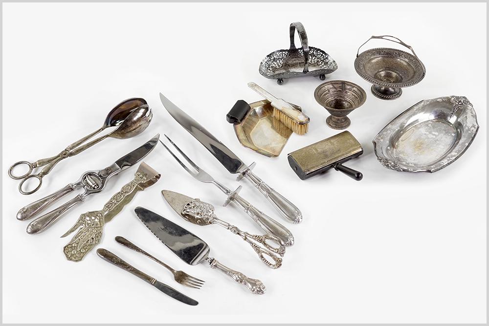 A Sterling Silver Handled Two-Piece Carving Set. (1 of 1)