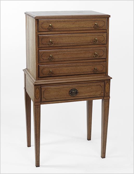 A Davis Cabinet Company Flatware Chest. (1 of 3)