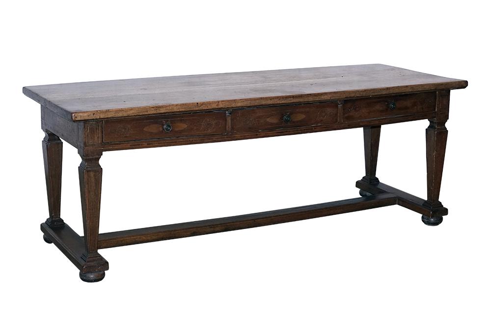 A 19th Century Library Table. (1 of 20)