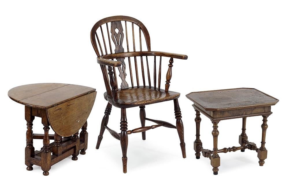 An Italian Walnut Side Table. (1 of 1)