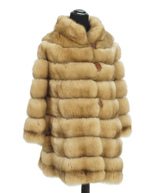 A Giuliana Teso Golden Sable Cape.: A Giuliana Teso Golden Sable Cape. Horizontal pelt natural Russian sable hooded cape with two-button closure