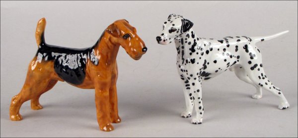 ROYAL DOULTON PORCELAIN DALMATION.: ROYAL DOULTON PORCELAIN DALMATIAN. Together with another Royal Doulton porcelain dog Dalmatian: 5.25" x 8" x 2.5" Dog: 5.5" x 7" x 2"