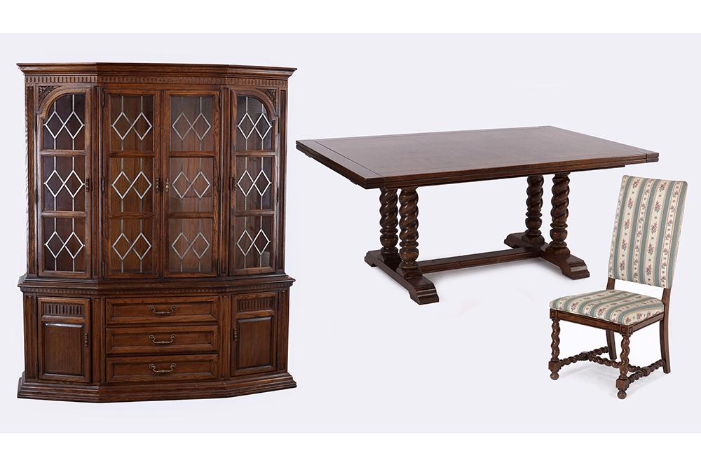 An Assembled Dining Set.: An Assembled Dining Set. Including a Watertown Slide extension dining table raised on a trestle base (29 1/2" x 68" x 45"), two table leaves (each: 44" x 20"), a set of four barley twist upholstered s