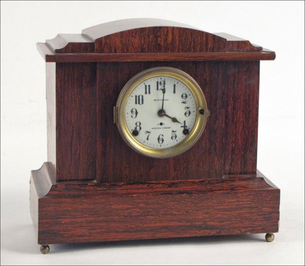SETH THOMAS CHIMING BRACKET CLOCK.: SETH THOMAS CHIMING BRACKET CLOCK. H:13.5"