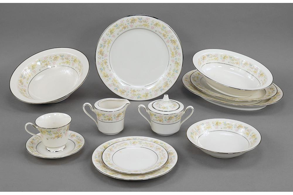 Noritake Blossom Time China Set.: Noritake Blossom Time China Set. Consisting of 15 soup bowls, 16 bread plates, 19 salad plates, 12 cups, 13 saucers, 13 dinner plates, creamer, sugar, oval and round serving bowls and two meat platter