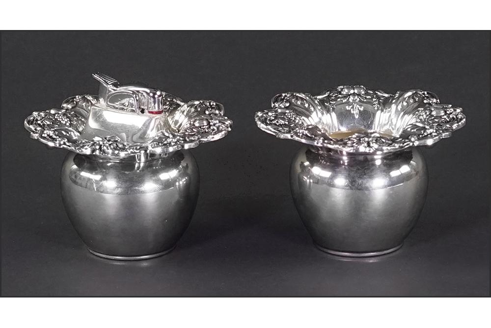 A Reed & Barton Sterling Silver Table Lighter. (1 of 1)