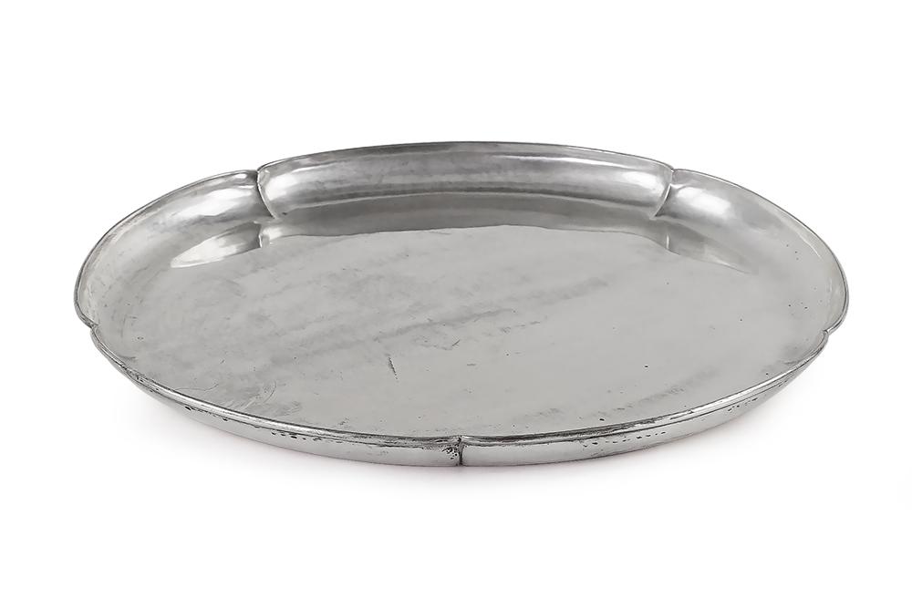 A Kalo Sterling Silver Round Tulip Tray. (1 of 1)