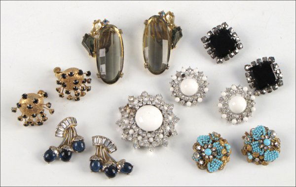 SCHIAPARELLI FAUX CABOCHON AND BAGUETTE RHINESTONE CLIP: SCHIAPARELLI FAUX CABOCHON AND BAGUETTE RHINESTONE CLIP EARRINGS. Together with a Trifari white bead and rhinestone brooch with matching ear clips, one pair of Coro black rhinestone spray clip earring