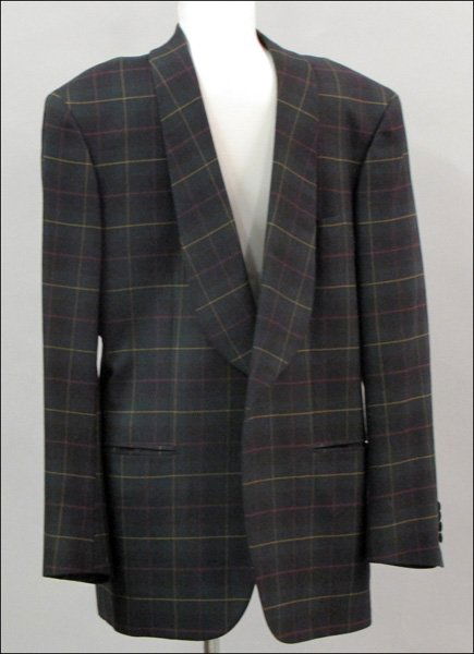 BRIONI WOOL PLAID SINGLE BUTTON JACKET.: BRIONI WOOL PLAID SINGLE BUTTON JACKET. With a shawl collar. Fully silk lined Size 42 regular