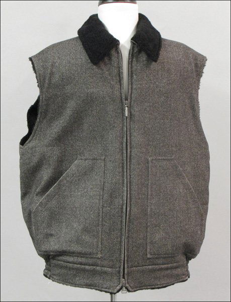 BRIONI BLACK HERRINGBONE WOOL VEST.: BRIONI BLACK HERRINGBONE WOOL VEST.